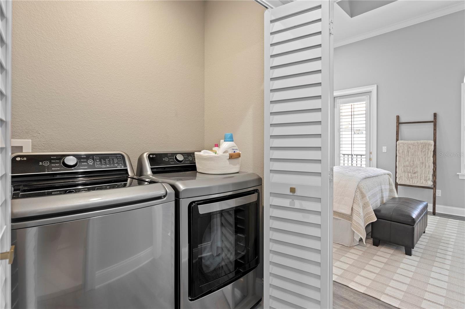 GANDY SHERWOOD TWNHMS - Residential Lease