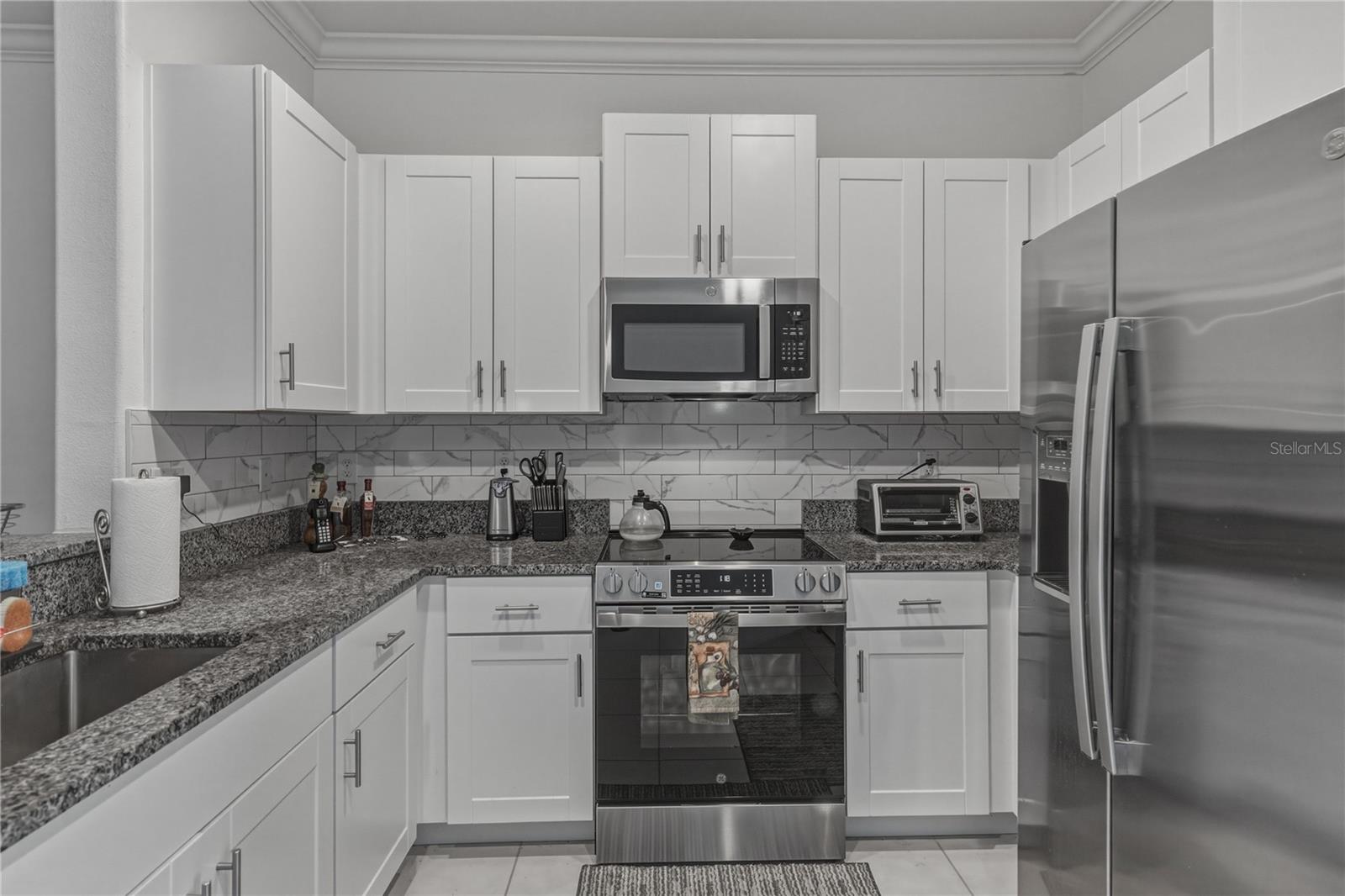 TOWNES AT VERIDIAN - Residential