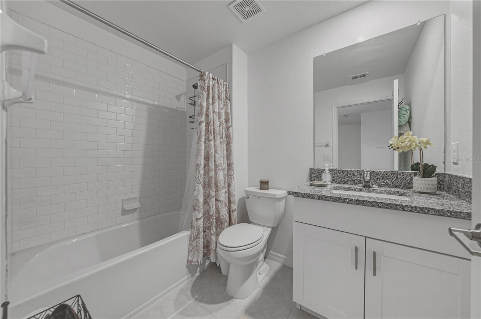 TOWNES AT VERIDIAN - Residential