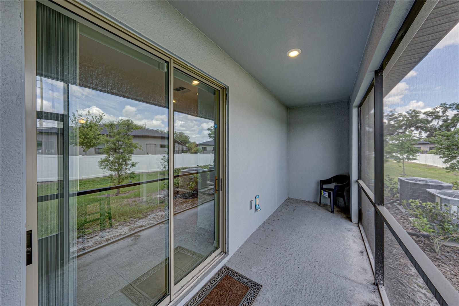 TOWNES AT VERIDIAN - Residential