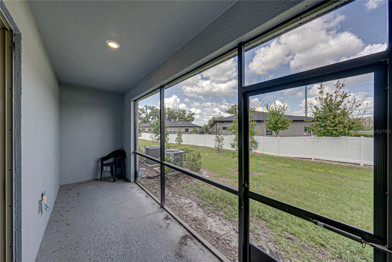 TOWNES AT VERIDIAN - Residential