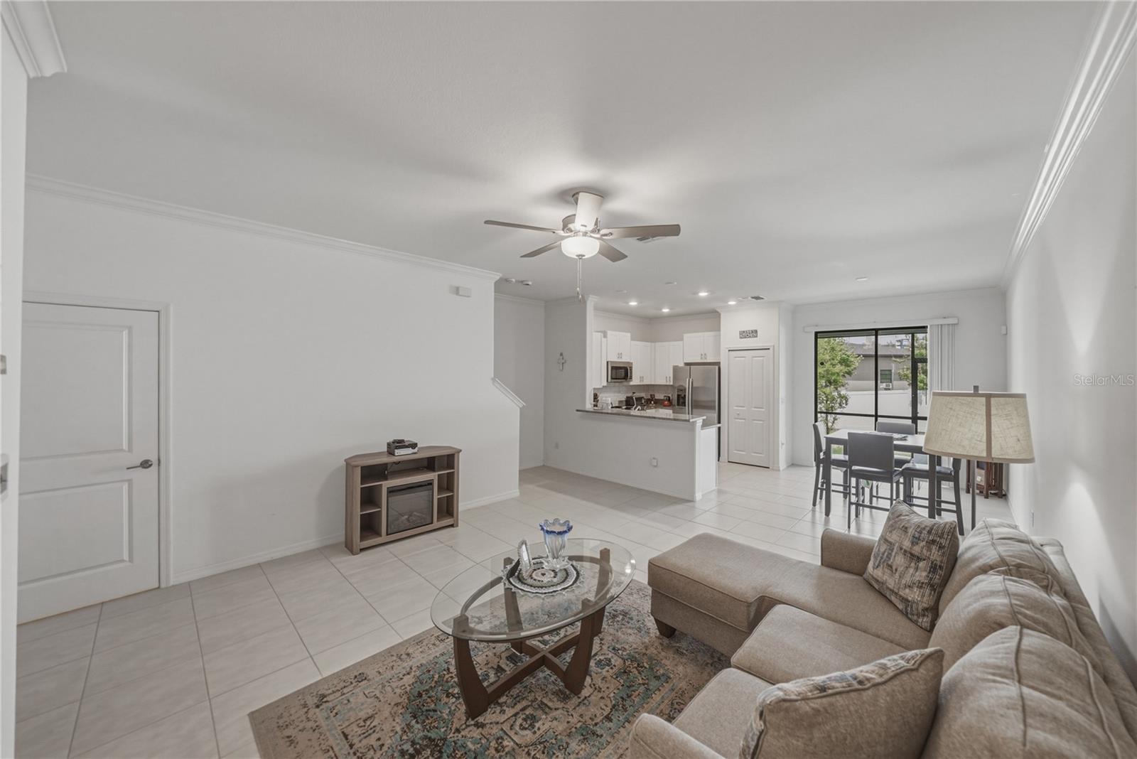 TOWNES AT VERIDIAN - Residential