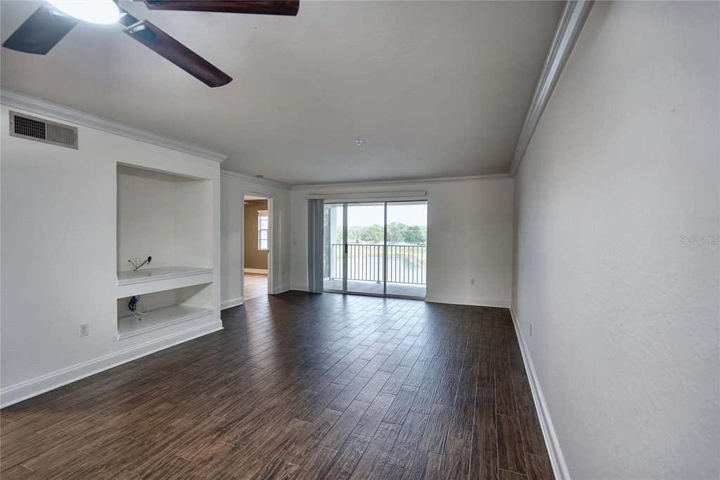 Photo of 13815 Fairway Island Drive #1335, Orlando, FL 32837 (MLS # O6433864)