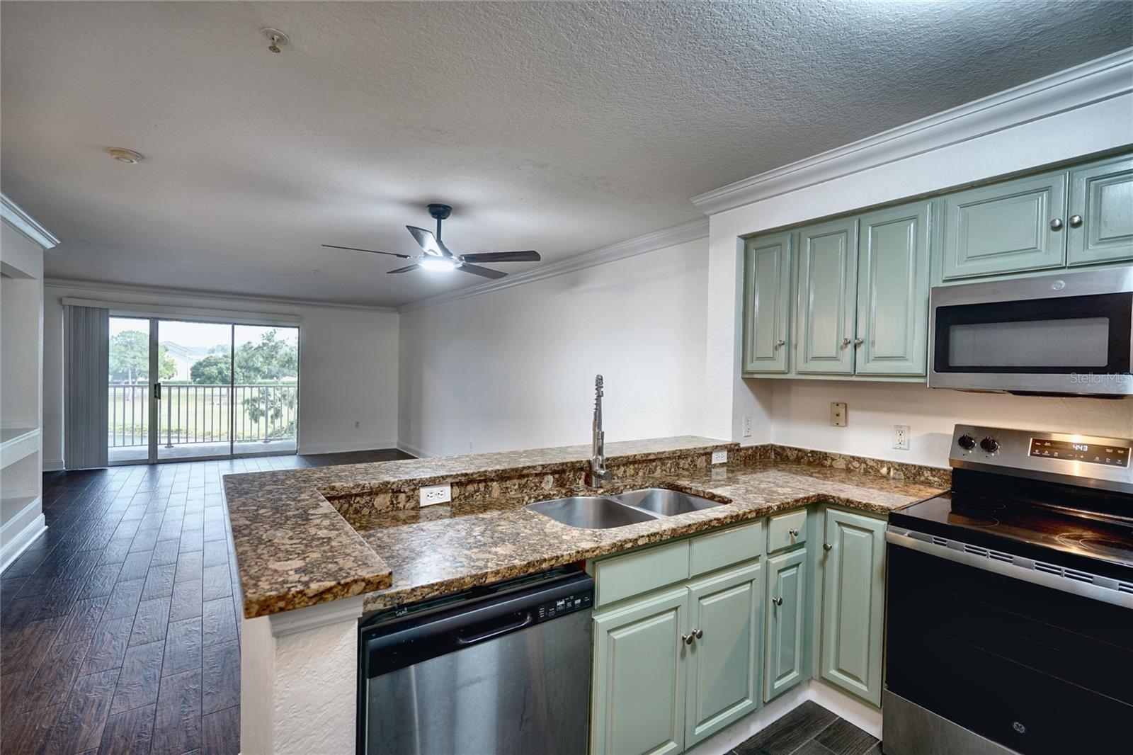 13815 FAIRWAY ISLAND DRIVE 1335