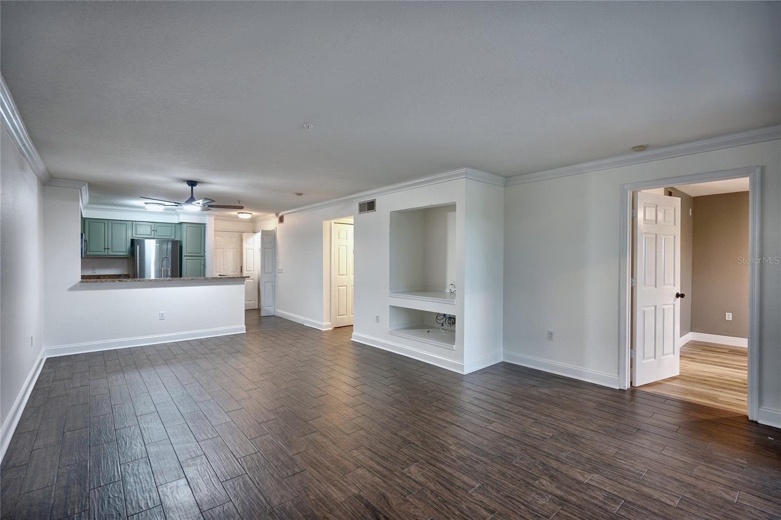 13815 FAIRWAY ISLAND DRIVE 1335