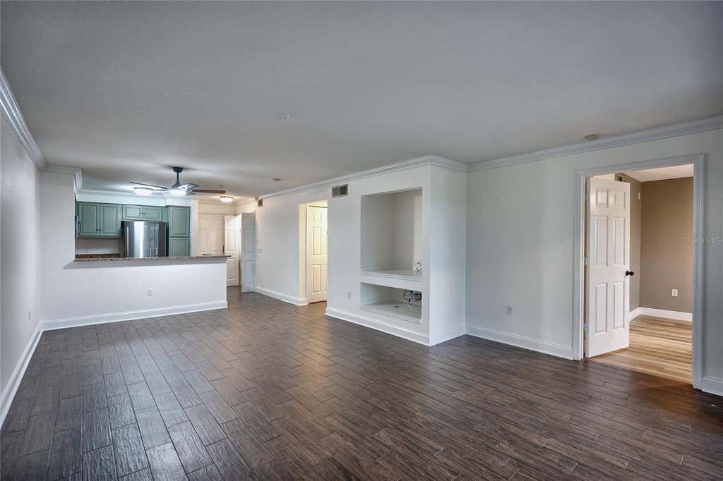 Photo of 13815 Fairway Island Drive #1335, Orlando, FL 32837 (MLS # O6433864)