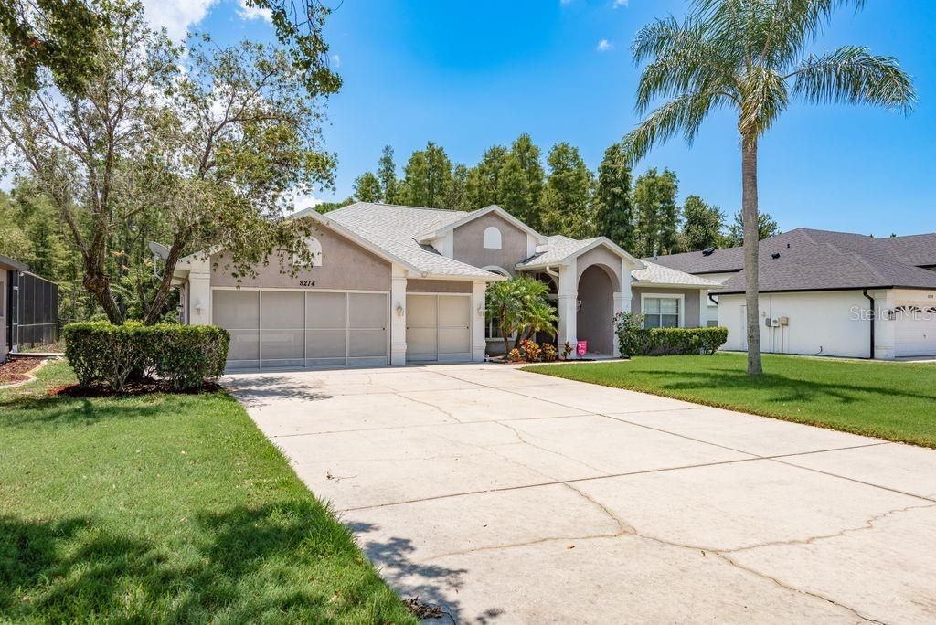 Photo of 8214 Silver Mist Place, Trinity, FL 34655 (MLS # TB8398613)