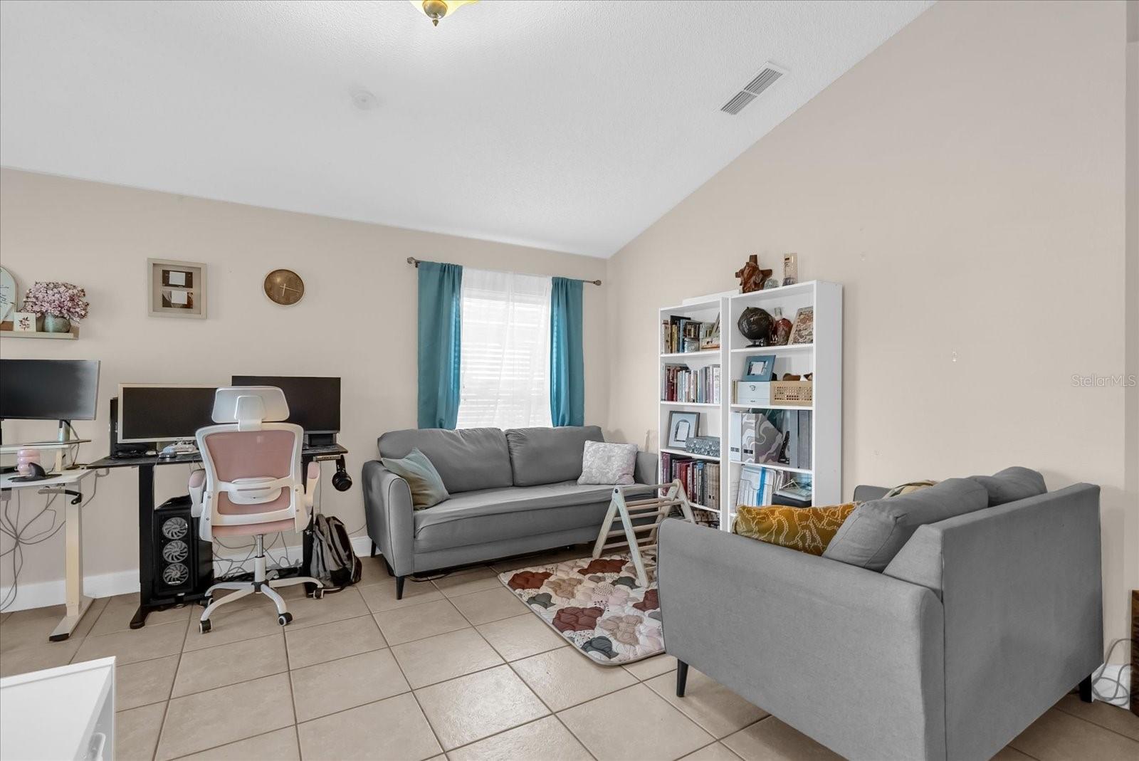 WOODBURY PARK - Residential