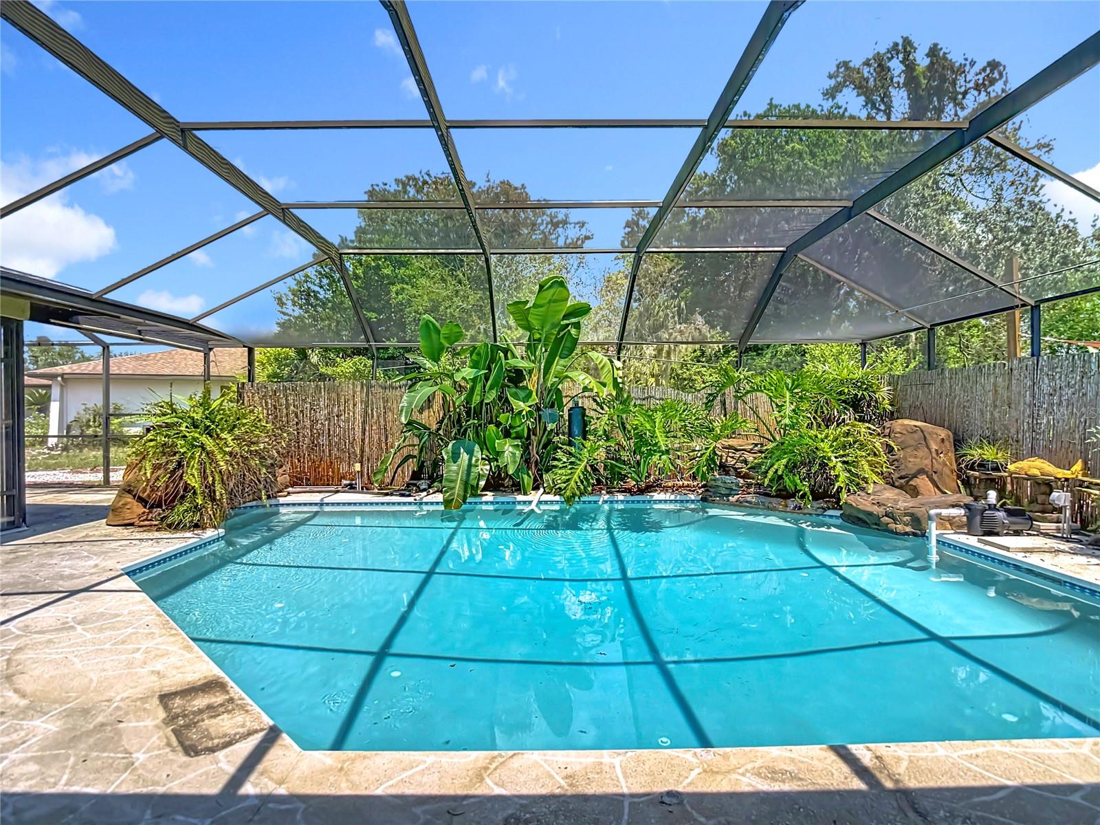 8123 RIVER COUNTRY DRIVE