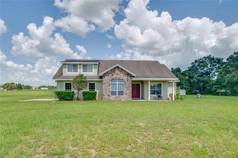 A home in APOPKA