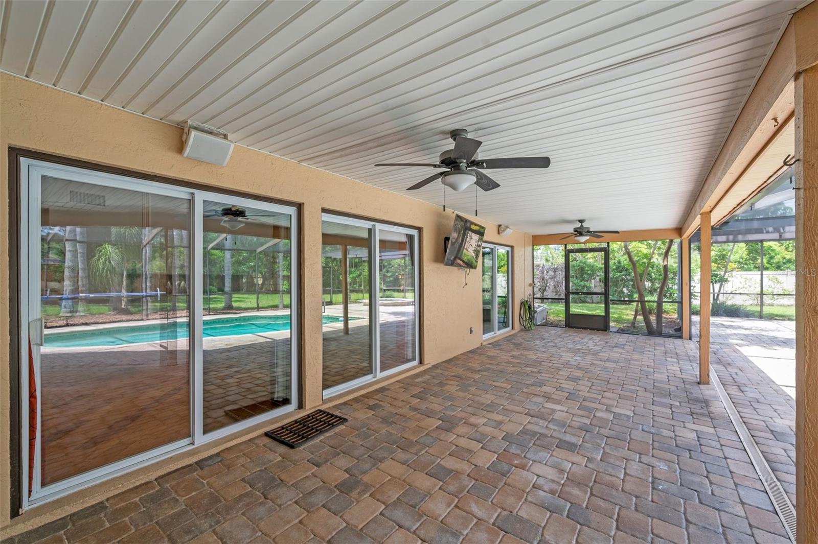 1695 CINNAMON LANE