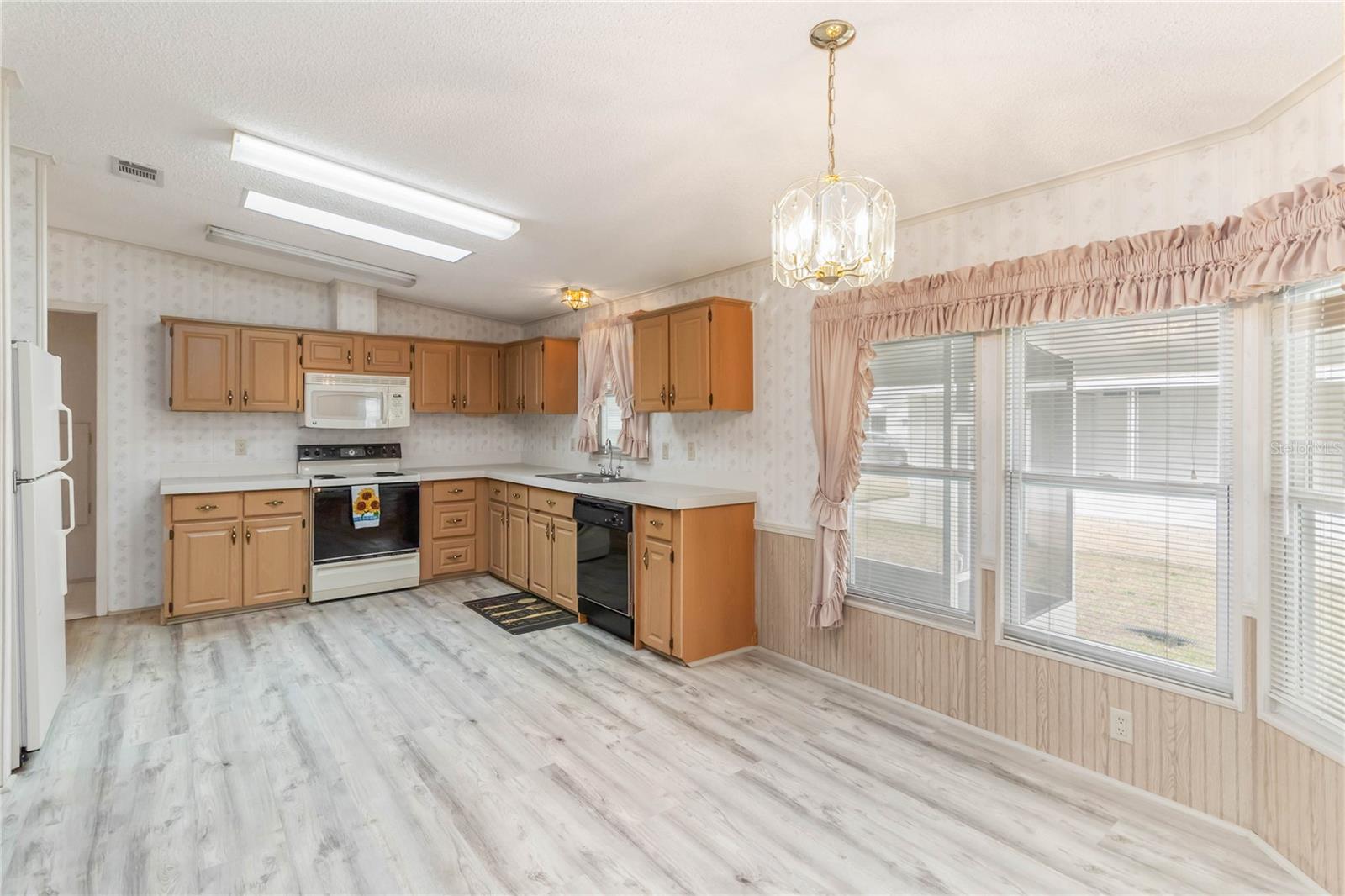 TEKA VILLAGE PH 1 - Residential