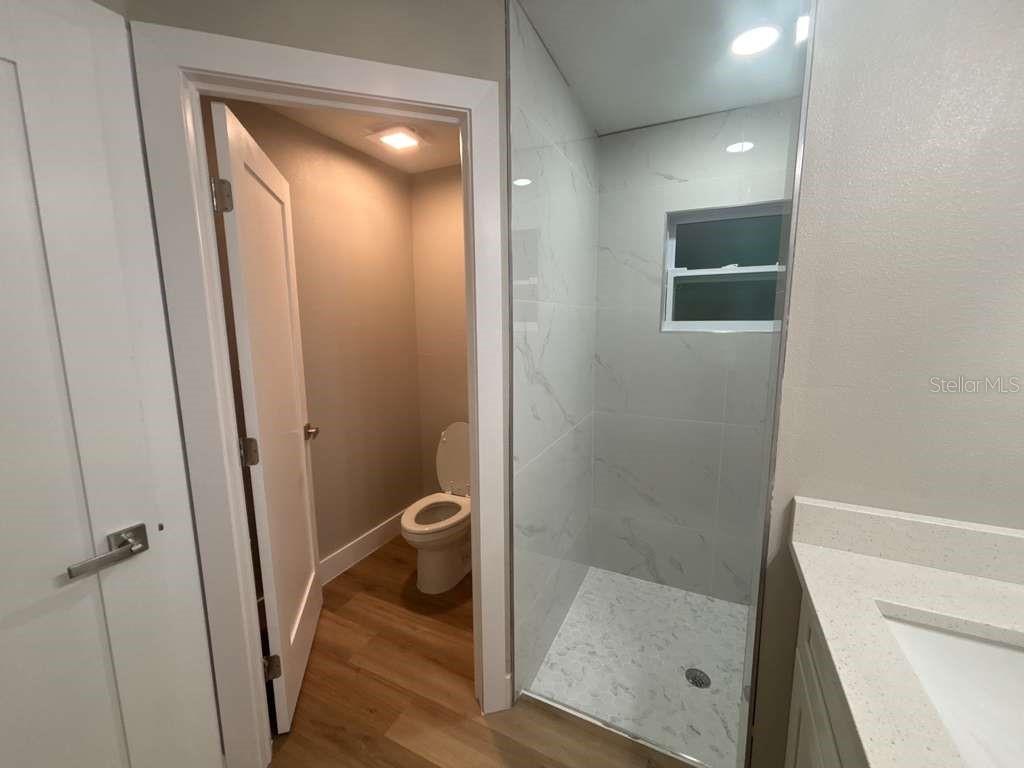 CITRUS SPGS UNIT 07 - Residential Lease