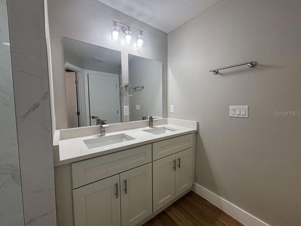 CITRUS SPGS UNIT 07 - Residential Lease