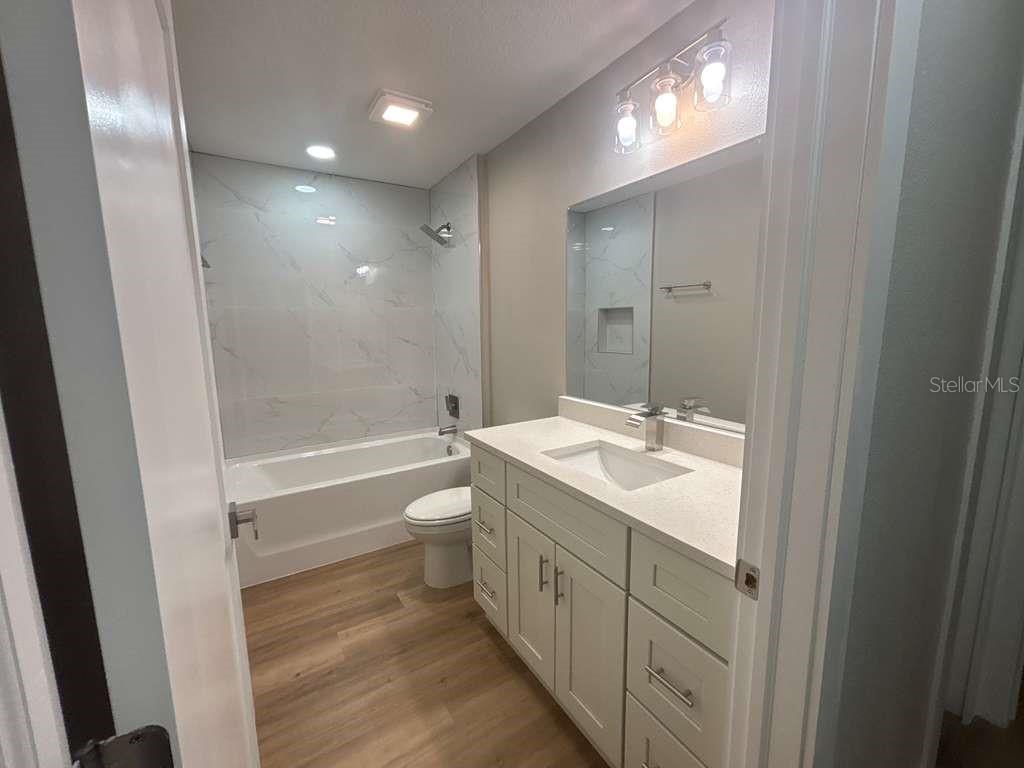 CITRUS SPGS UNIT 07 - Residential Lease