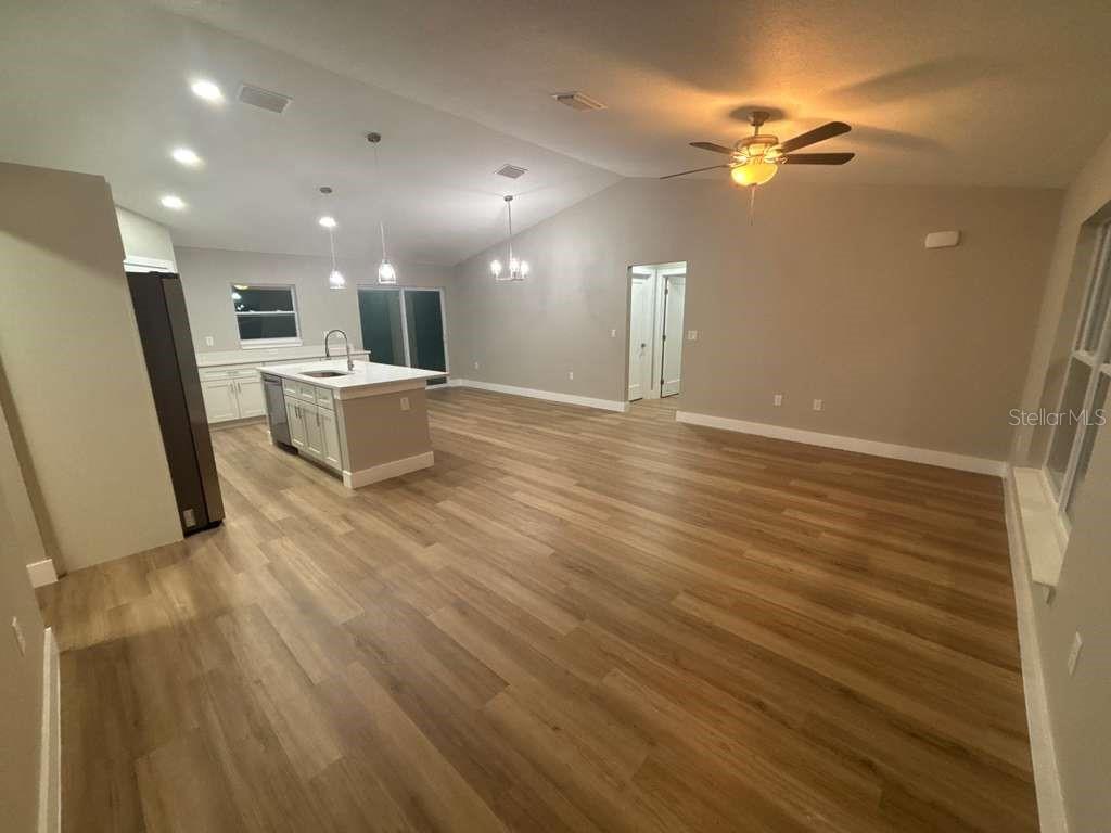 CITRUS SPGS UNIT 07 - Residential Lease