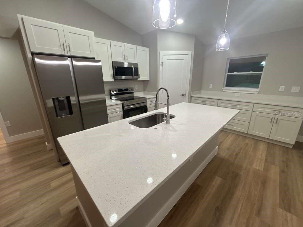 CITRUS SPGS UNIT 07 - Residential Lease