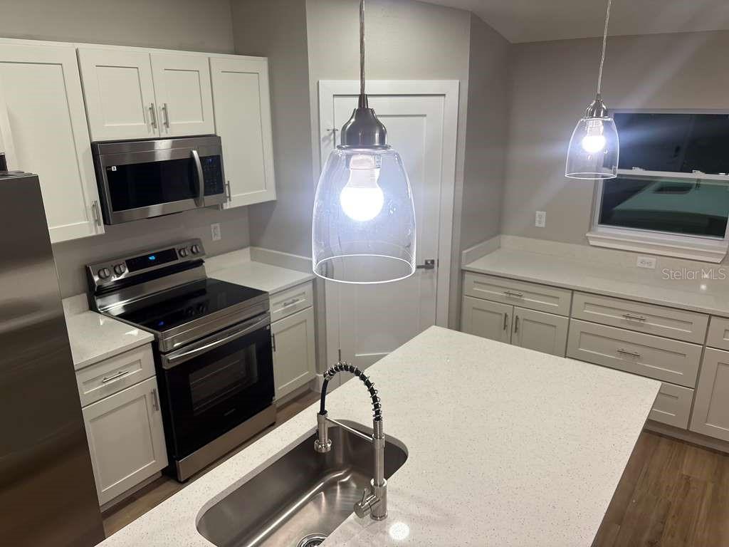 CITRUS SPGS UNIT 07 - Residential Lease