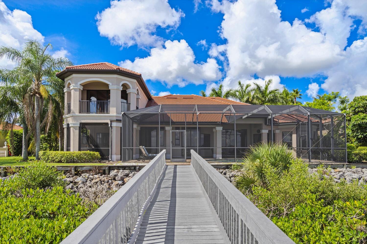 HAWK ISLAND - Residential