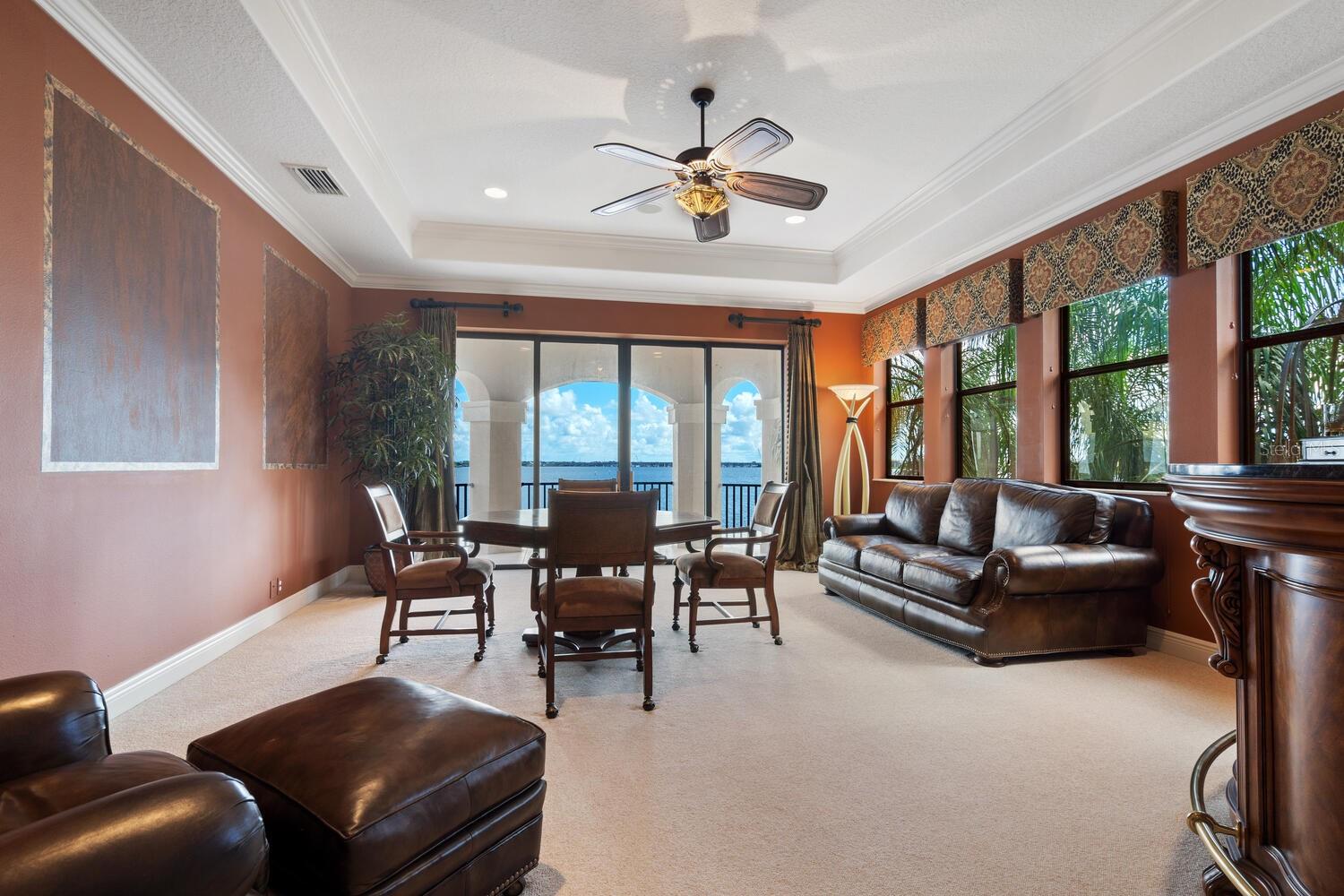 HAWK ISLAND - Residential