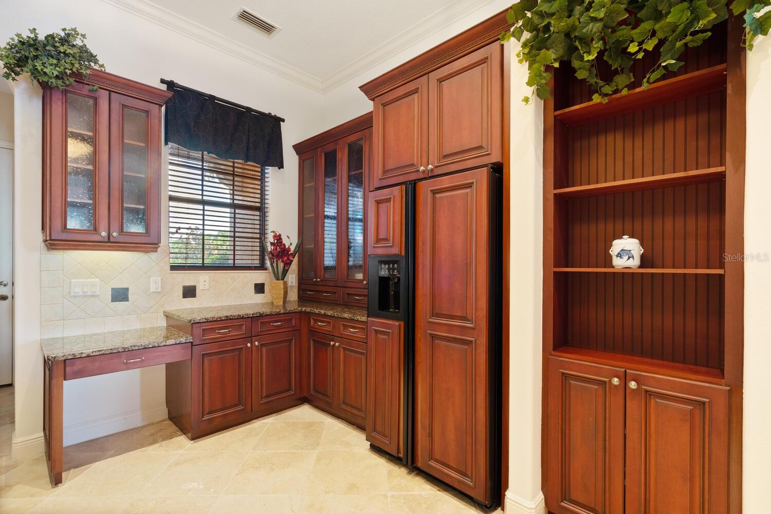 HAWK ISLAND - Residential