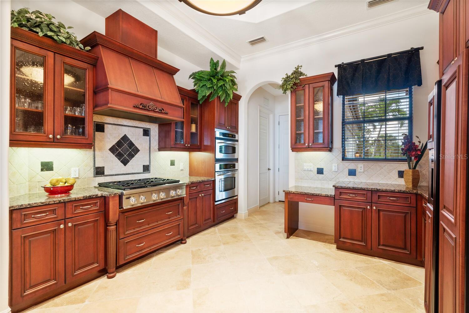 HAWK ISLAND - Residential