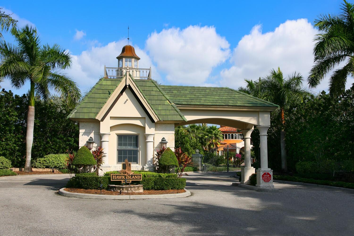 HAWK ISLAND - Residential