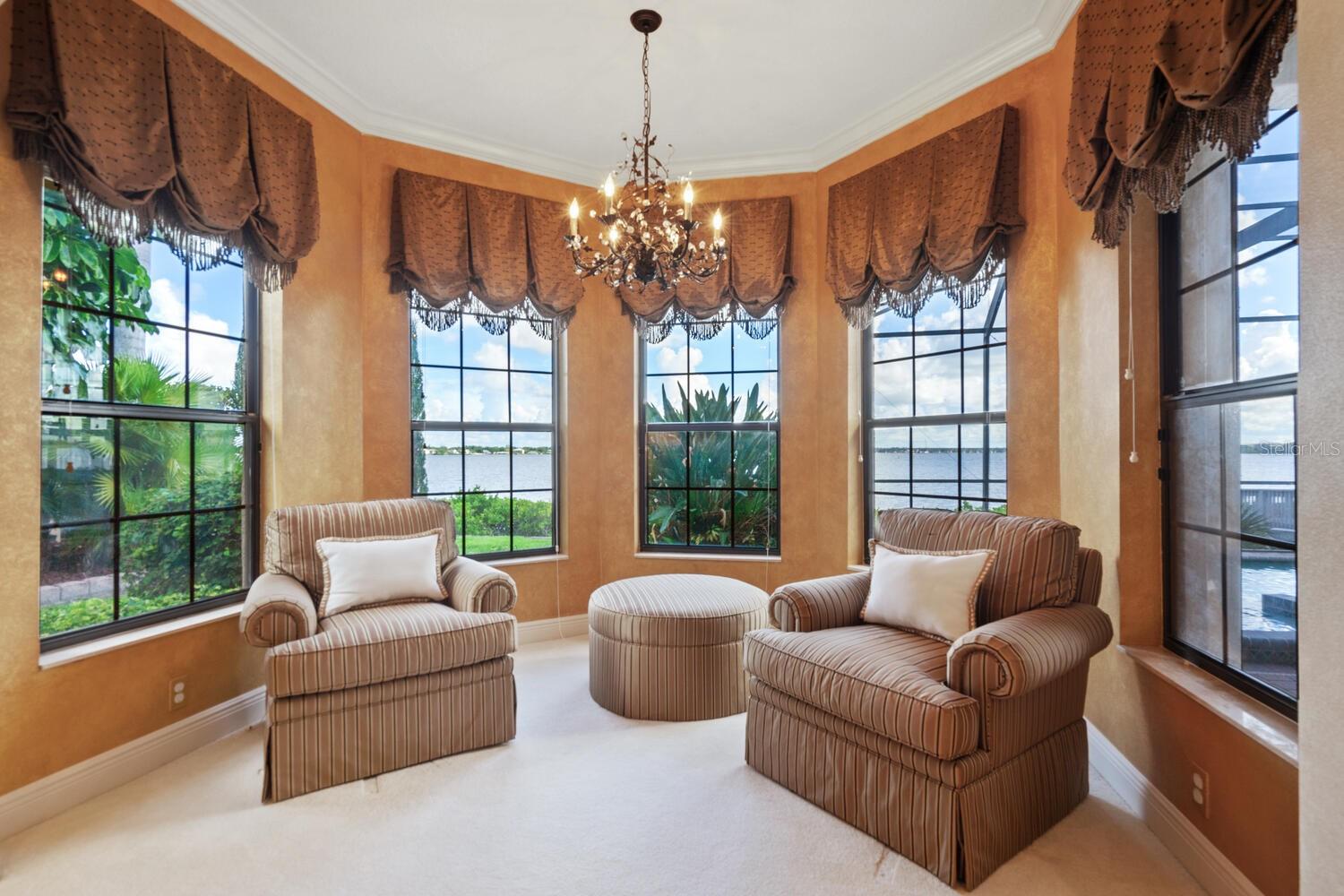 HAWK ISLAND - Residential