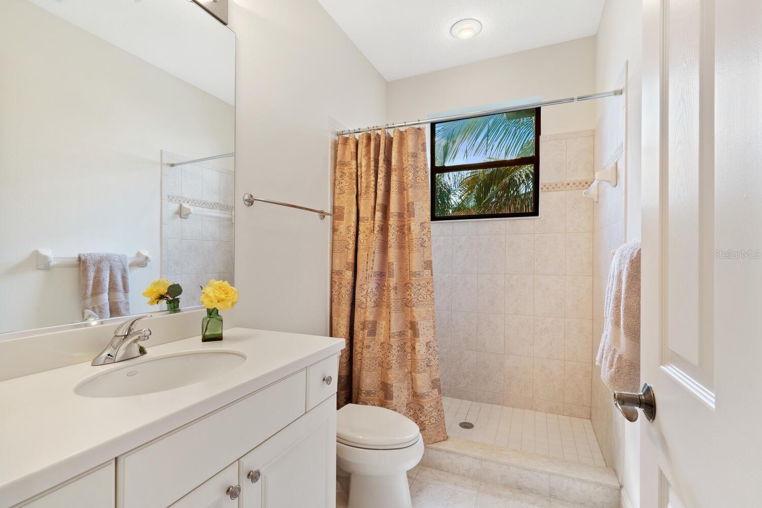 HAWK ISLAND - Residential