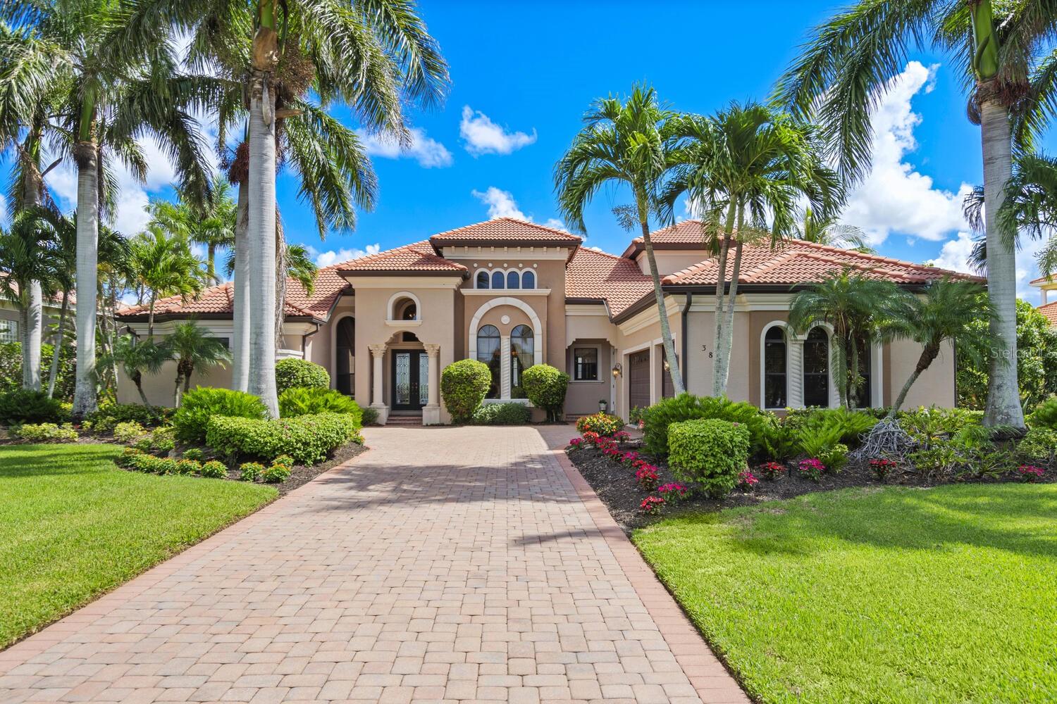 HAWK ISLAND - Residential