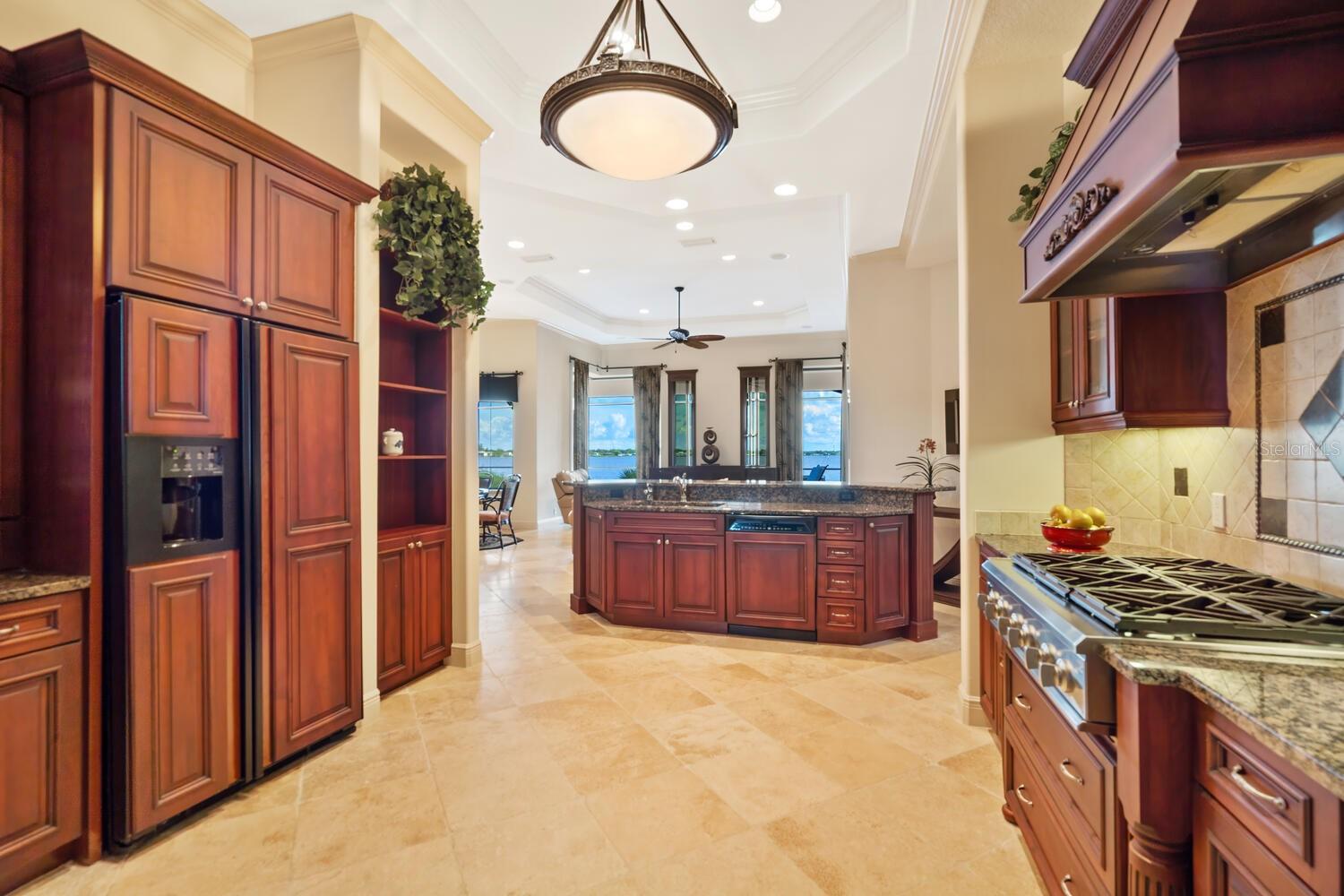 HAWK ISLAND - Residential