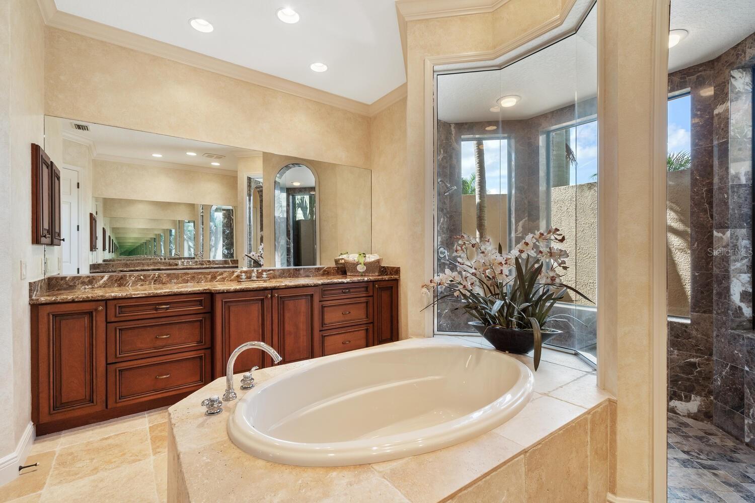 HAWK ISLAND - Residential