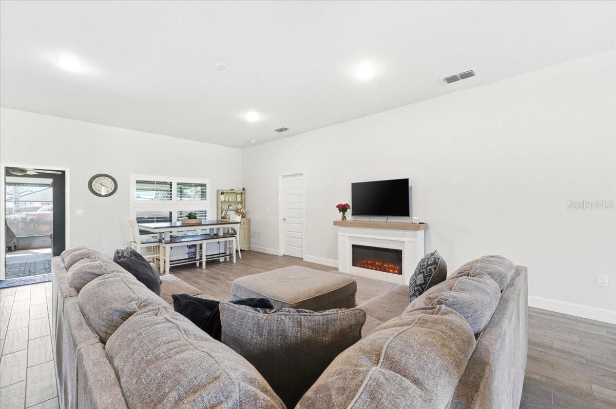 LAKE JULIANA ESTATES - Residential