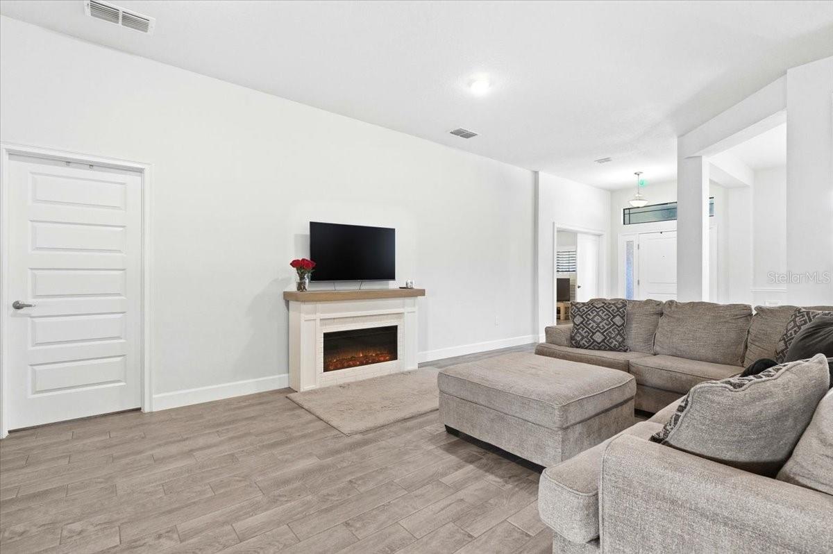 LAKE JULIANA ESTATES - Residential