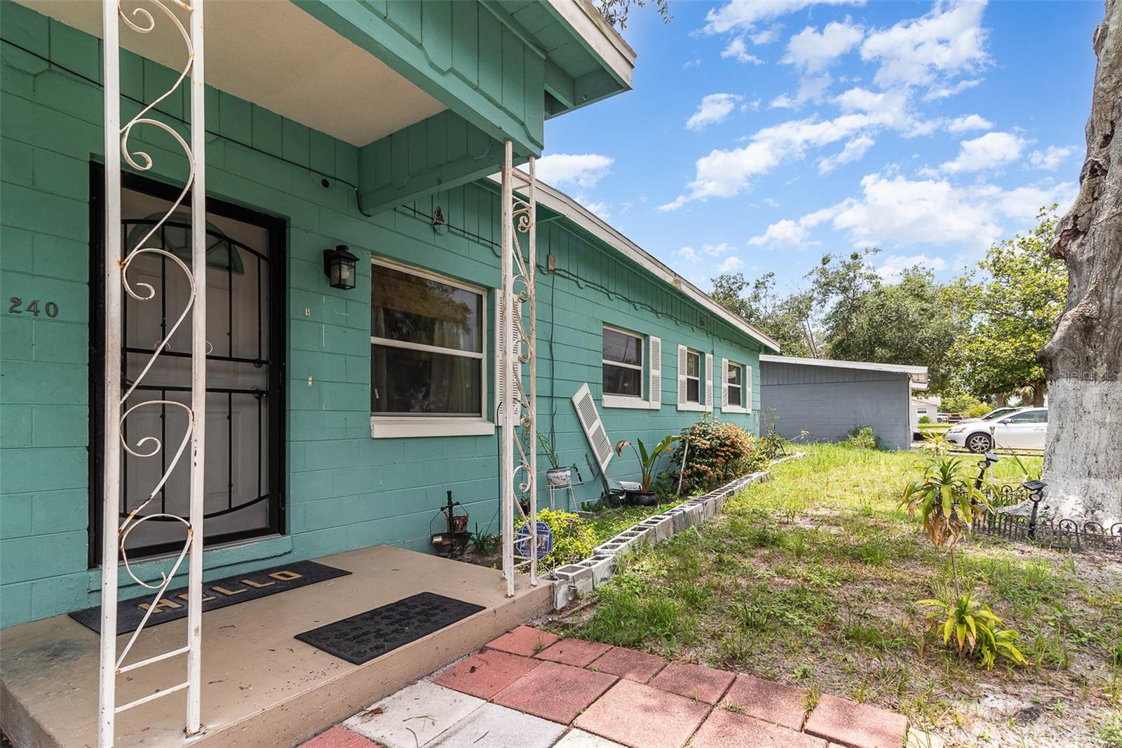 240 W GROSSENBACHER DRIVE
