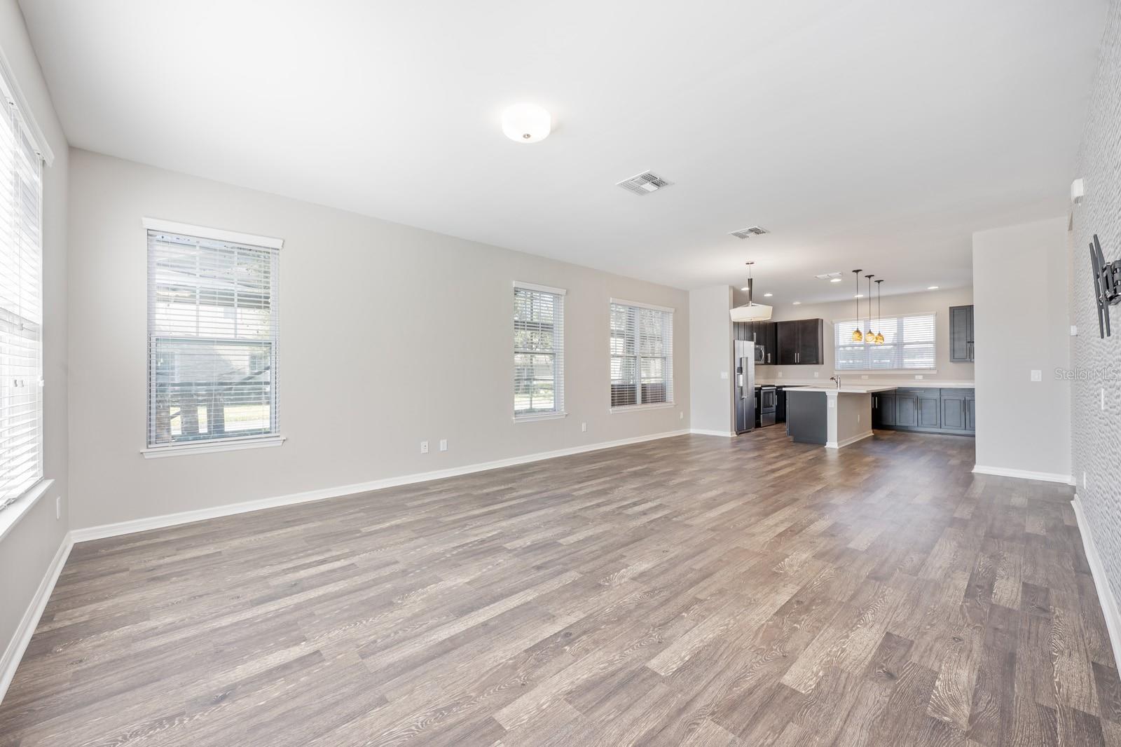 11692 WATER RUN ALLEY