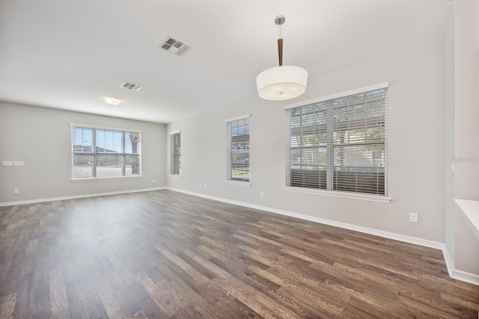 11692 WATER RUN ALLEY