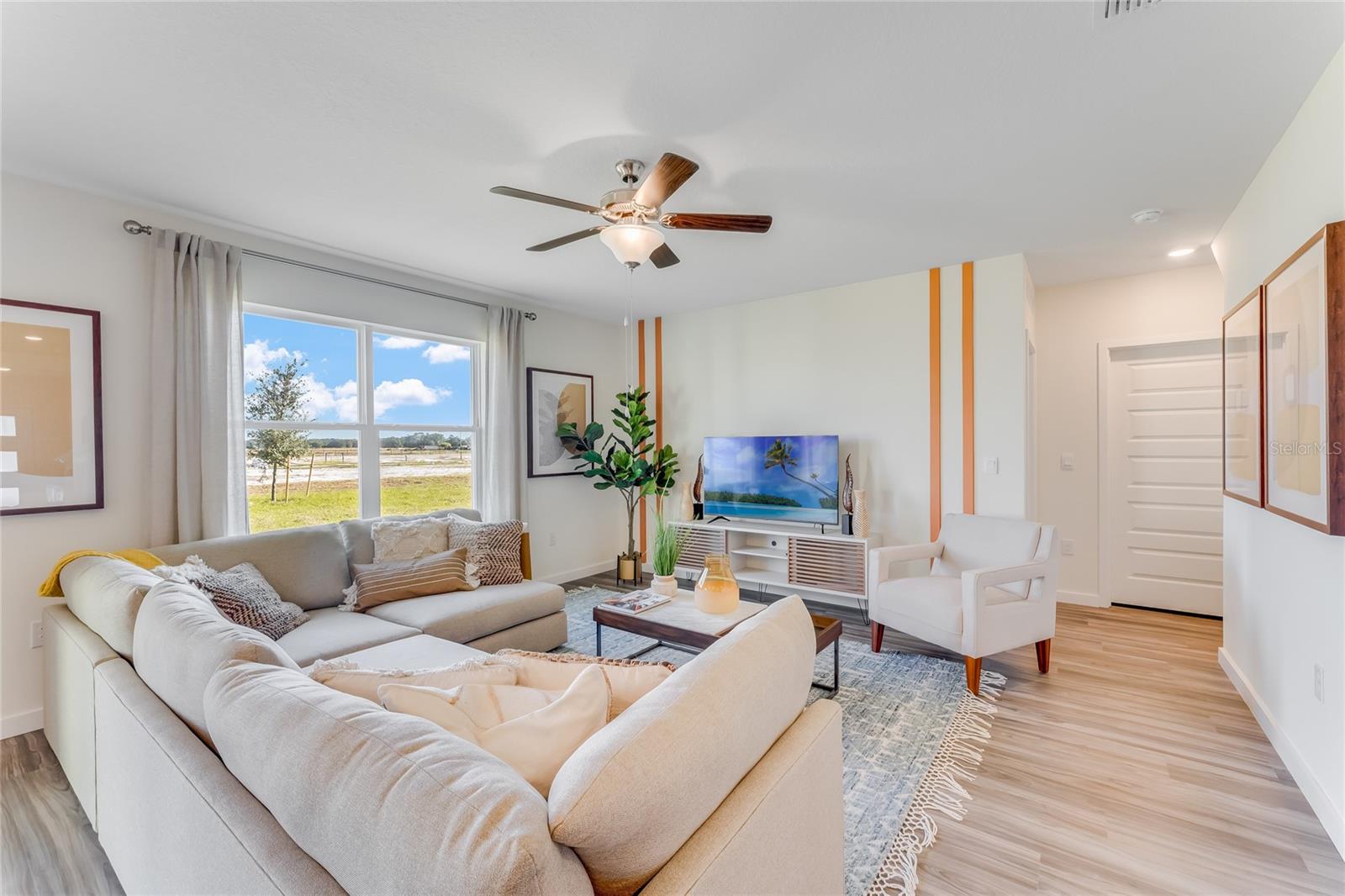BUENA LAGO - Residential
