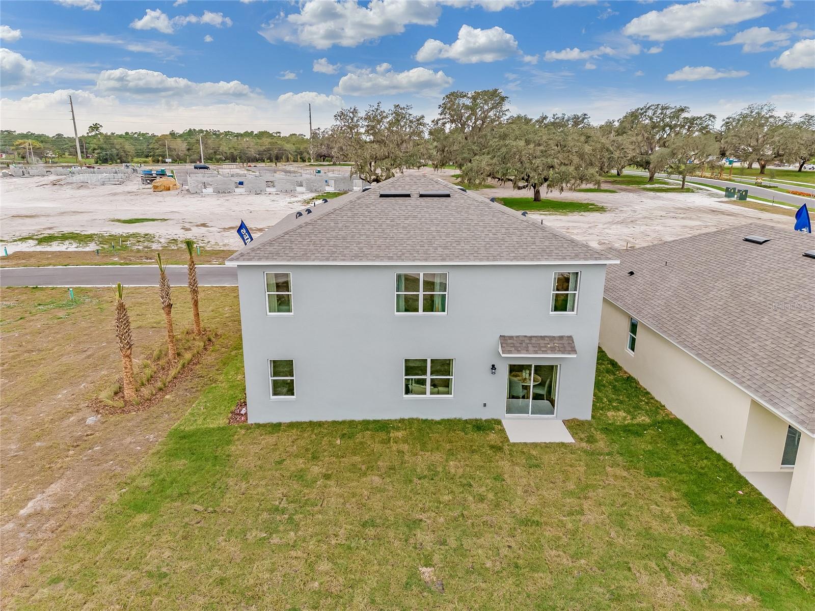 BUENA LAGO - Residential