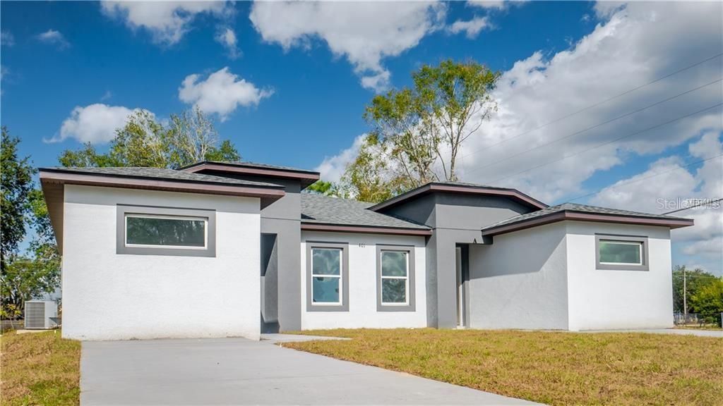 Photo of 401 Albatross Court #B, Kissimmee, FL 34759 (MLS # S5145162)