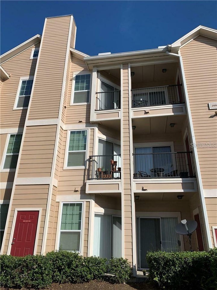 Photo 1 of 3 — 2000 ERVING CIRCLE 102, OCOEE, FL 34761