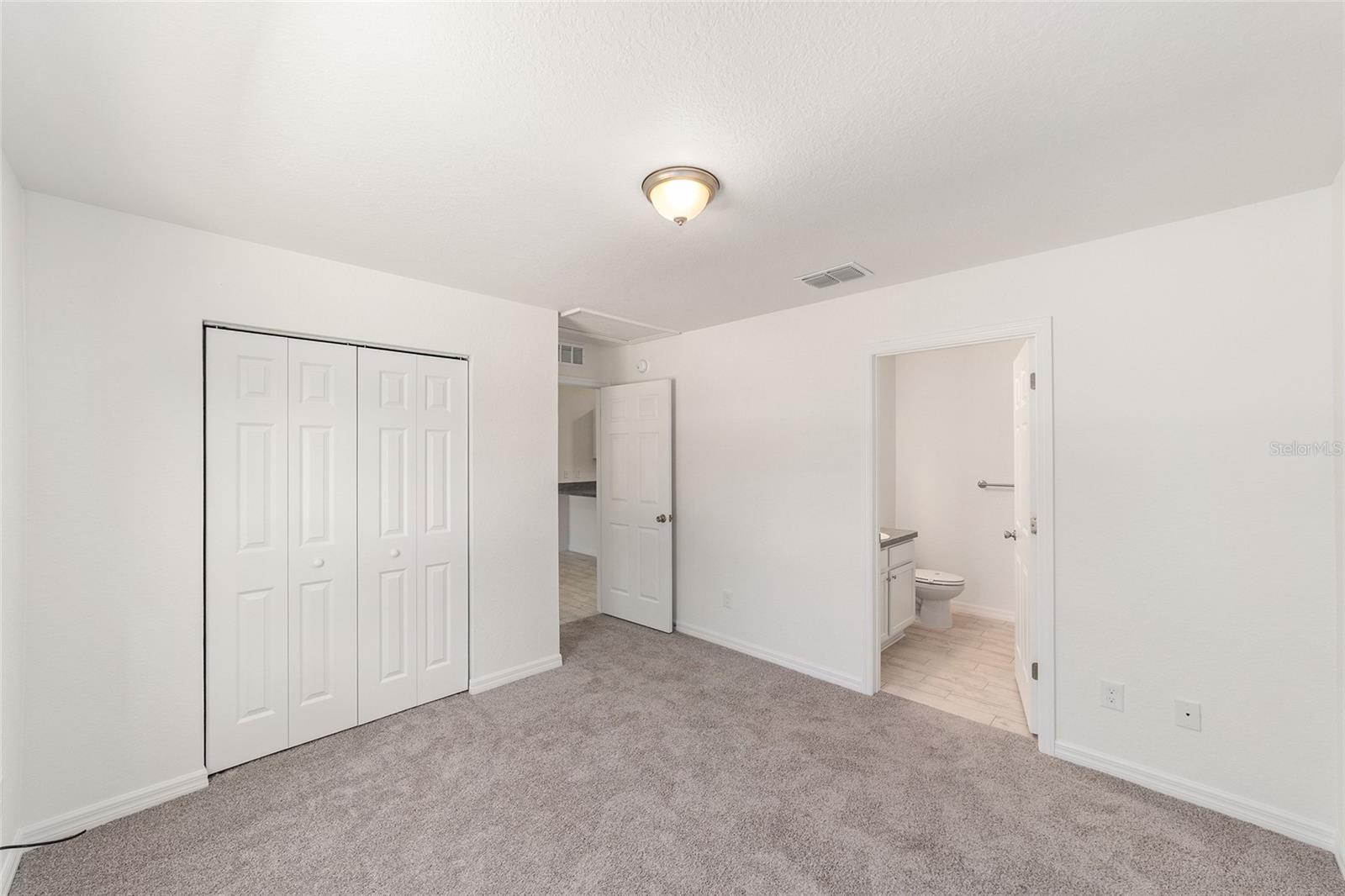 RAINBOW LAKES ESTATES - Residential