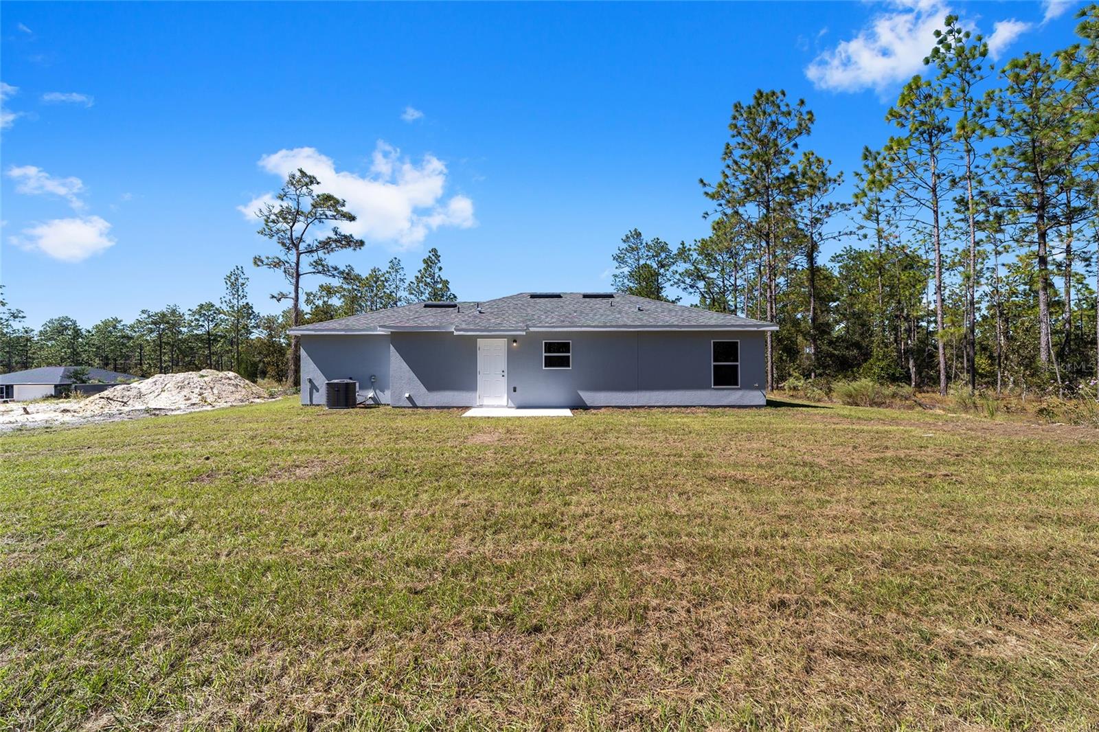 RAINBOW LAKES ESTATES - Residential