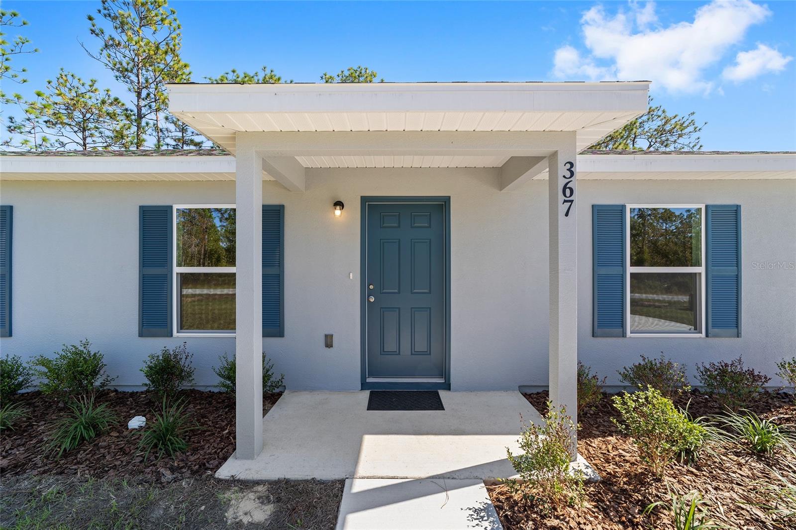 RAINBOW LAKES ESTATES - Residential