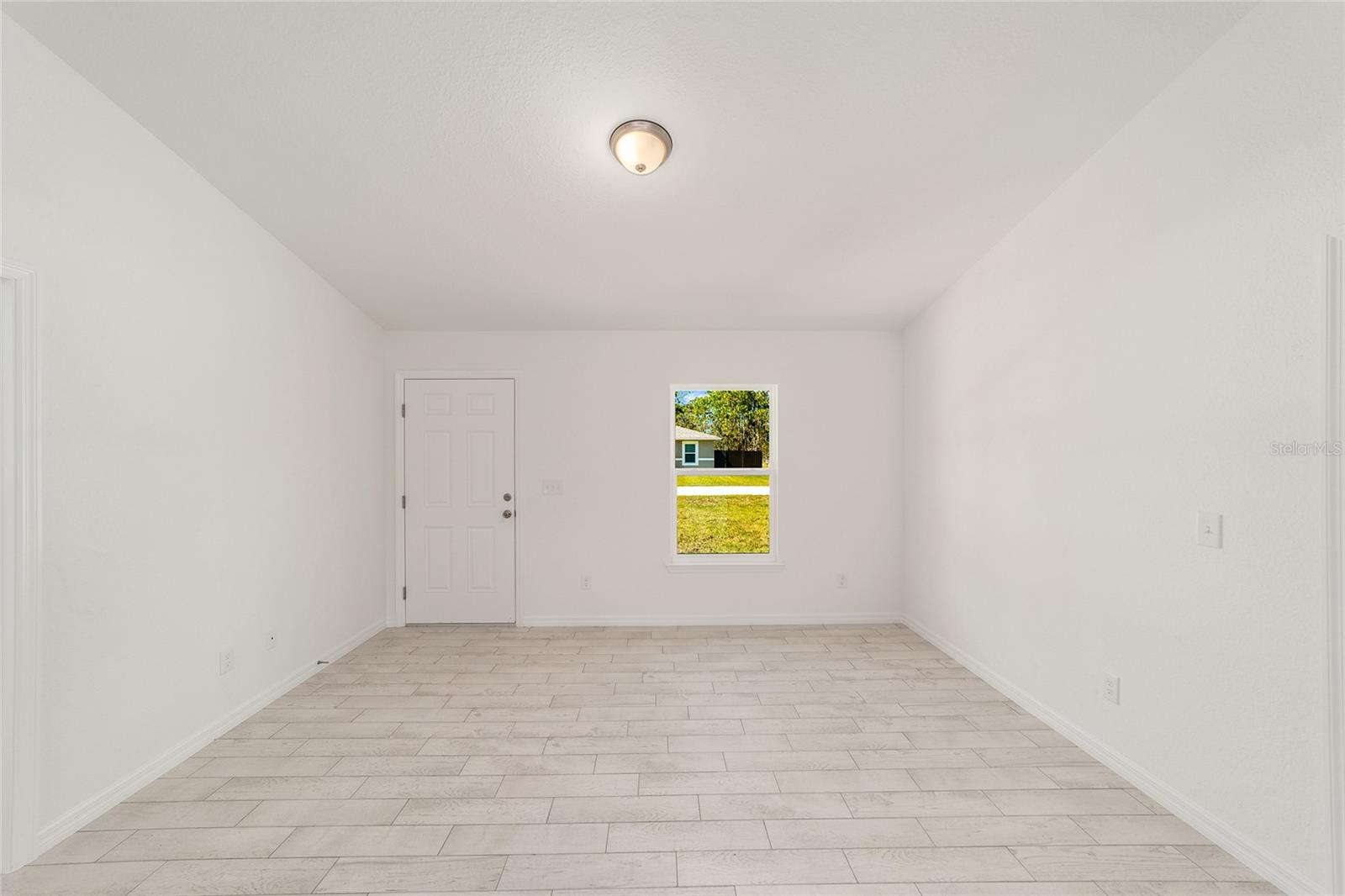 RAINBOW LAKES ESTATES - Residential