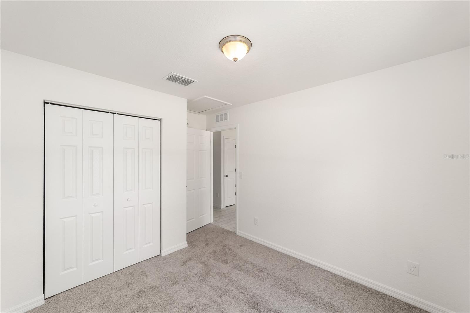 RAINBOW LAKES ESTATES - Residential
