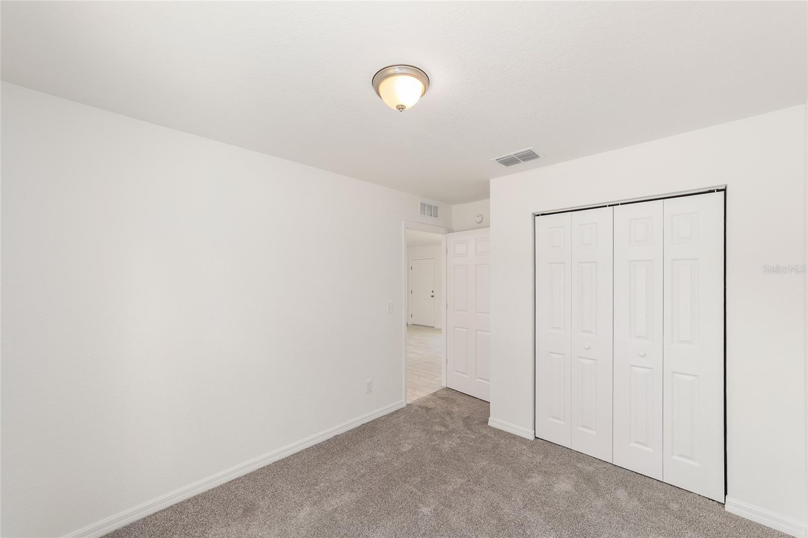 RAINBOW LAKES ESTATES - Residential