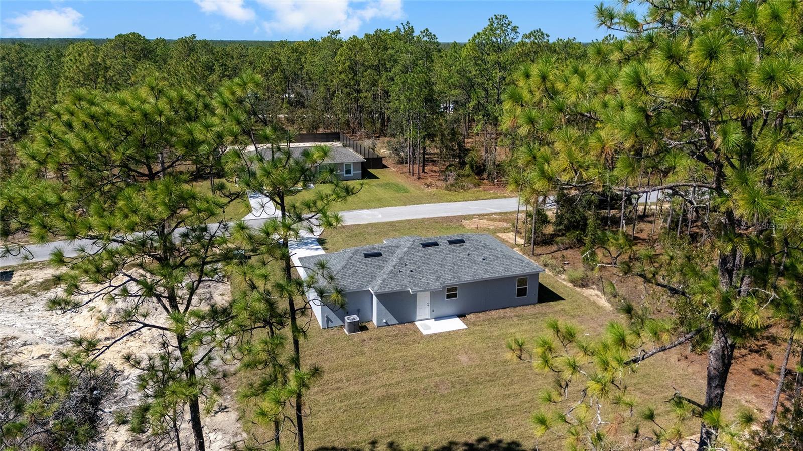 RAINBOW LAKES ESTATES - Residential