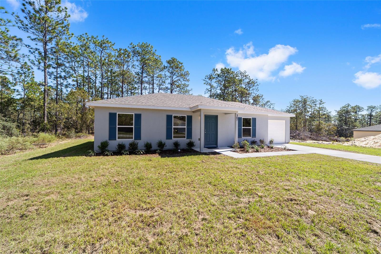 RAINBOW LAKES ESTATES - Residential