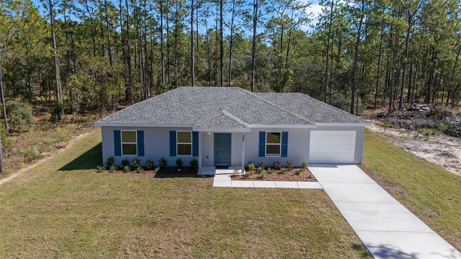 RAINBOW LAKES ESTATES - Residential